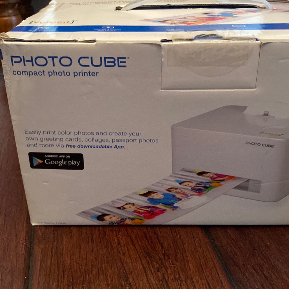 VuPoint Photo Cube Compact Photo Printer